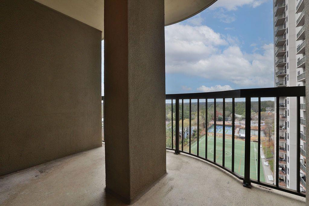 795 Hammond Drive Unit #1810