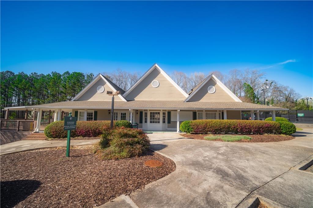 1020 Charter Club Drive