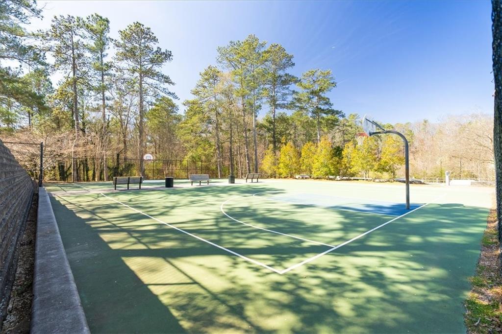 662 Cricket Hill Trail