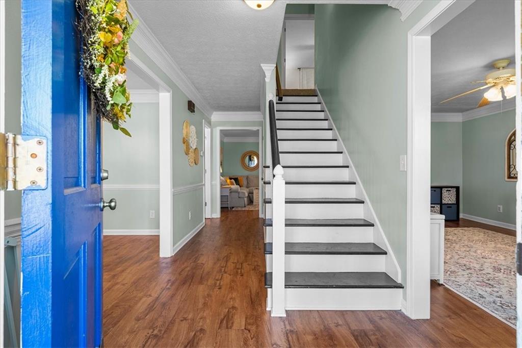 662 Cricket Hill Trail