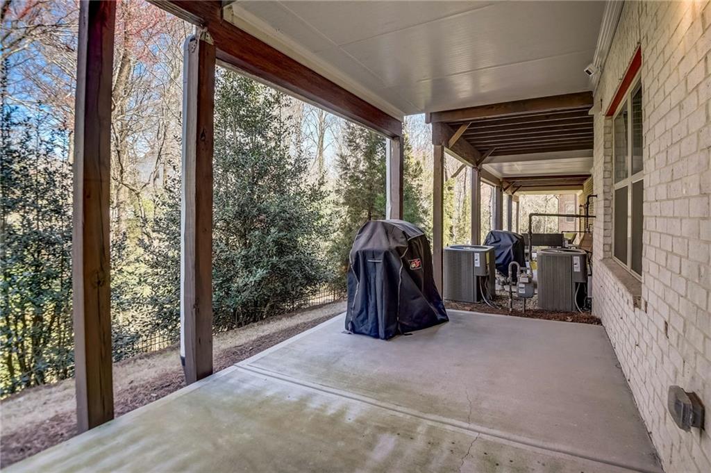 1550 Prestwick Lane