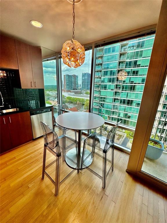 923 Peachtree Street NE Unit 1324