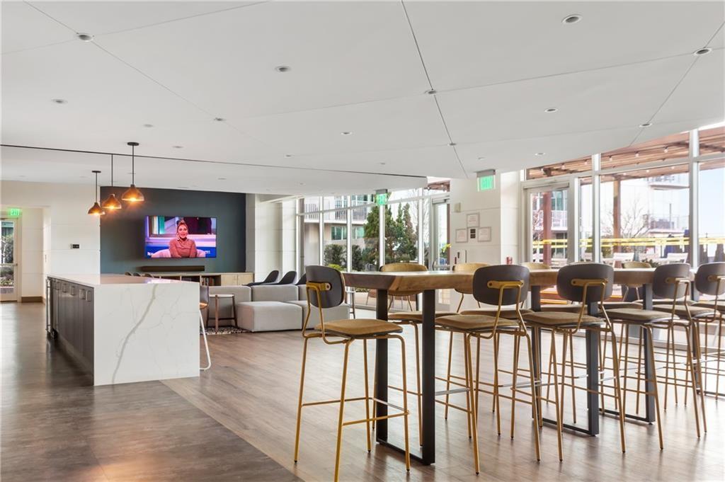 923 Peachtree Street NE Unit 1324