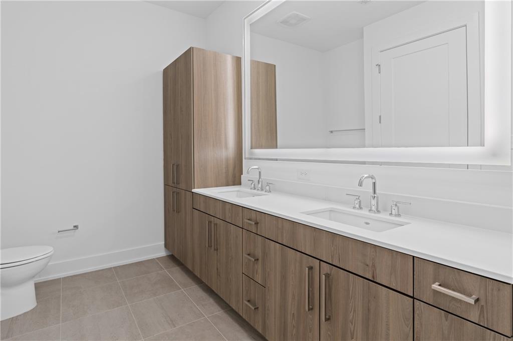 775 Juniper Street NE Unit 219