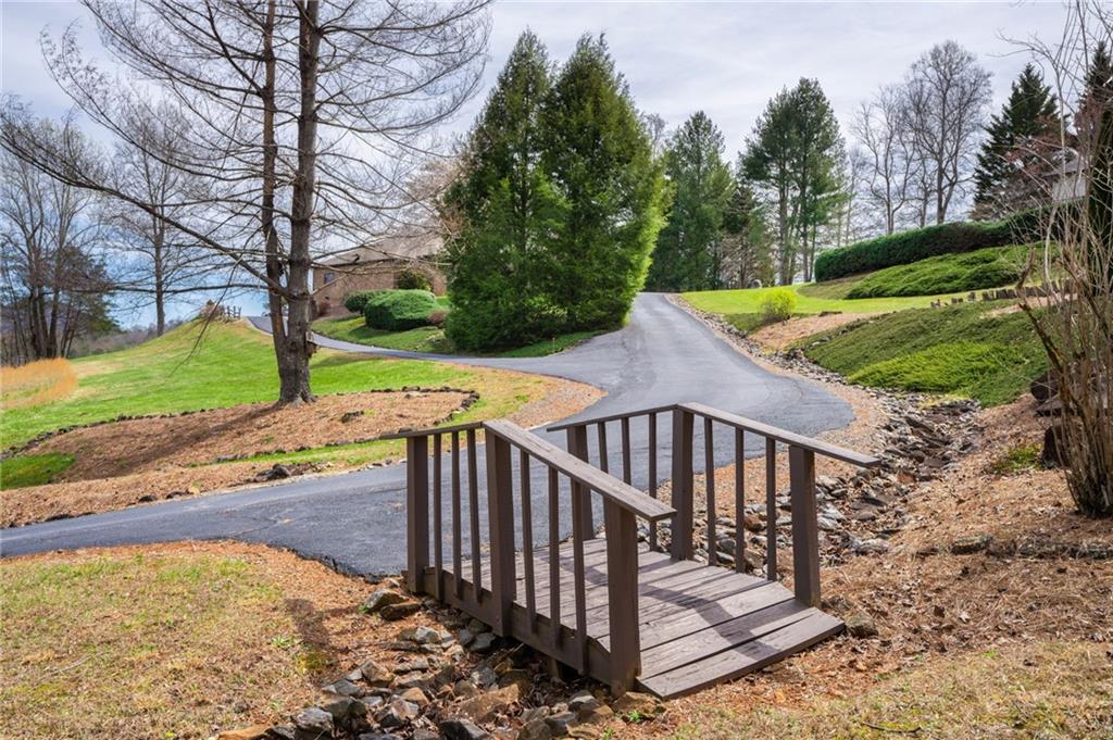 1620 Mcconnell Road