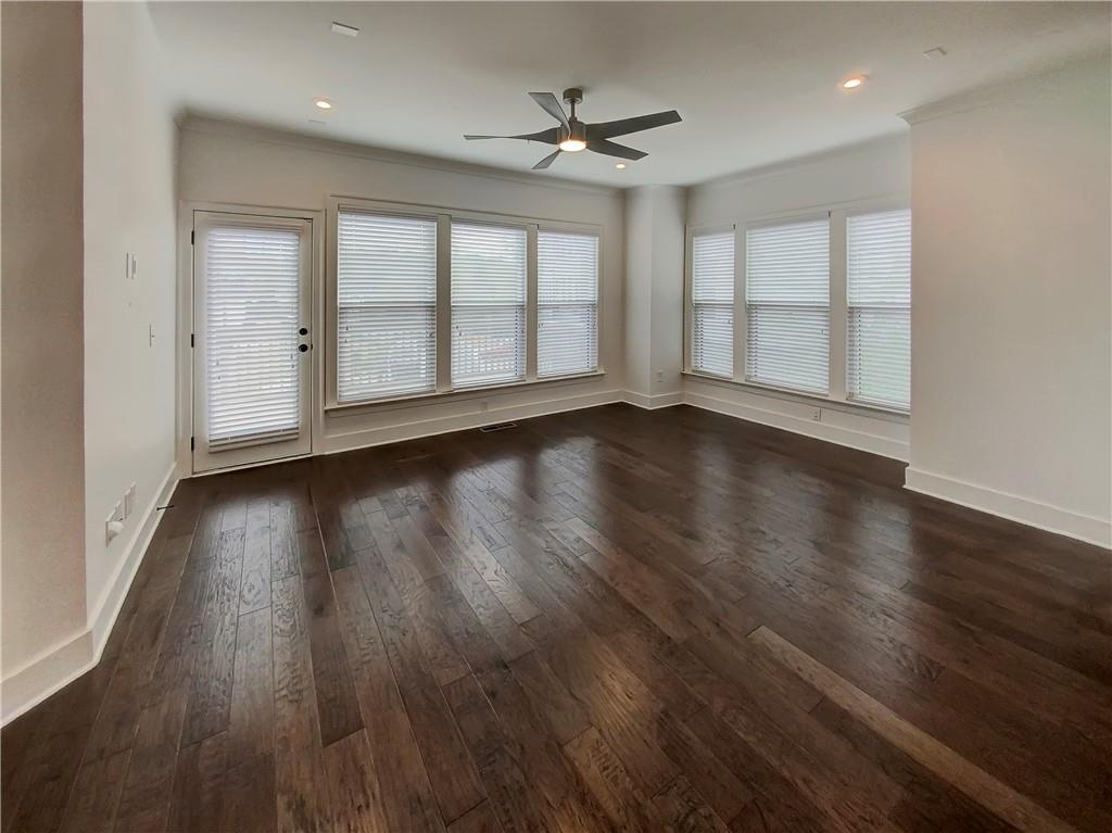 2091 Holtz Lane