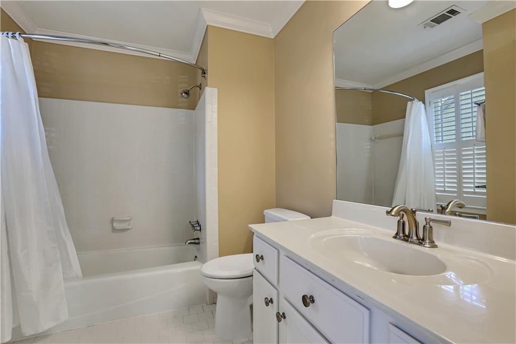 4481 Dobbs Crossing