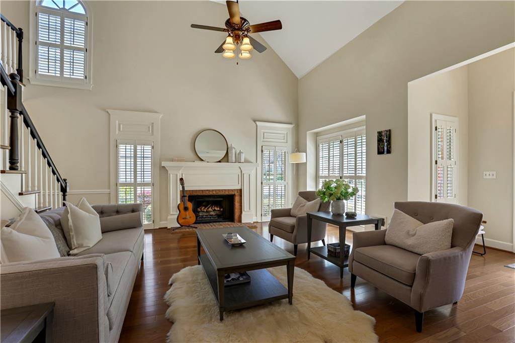 4481 Dobbs Crossing