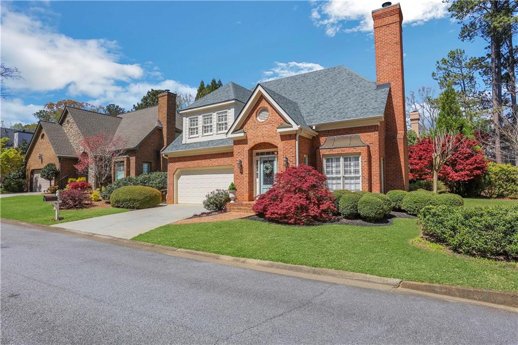 4481 Dobbs Crossing