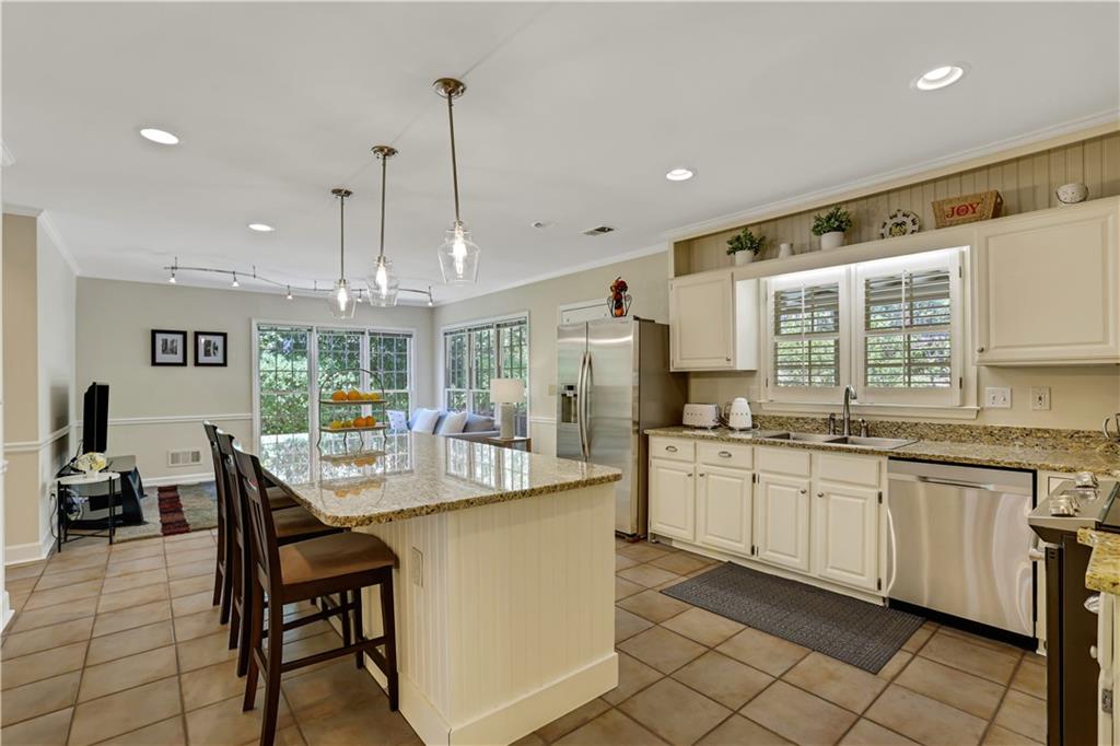 4481 Dobbs Crossing