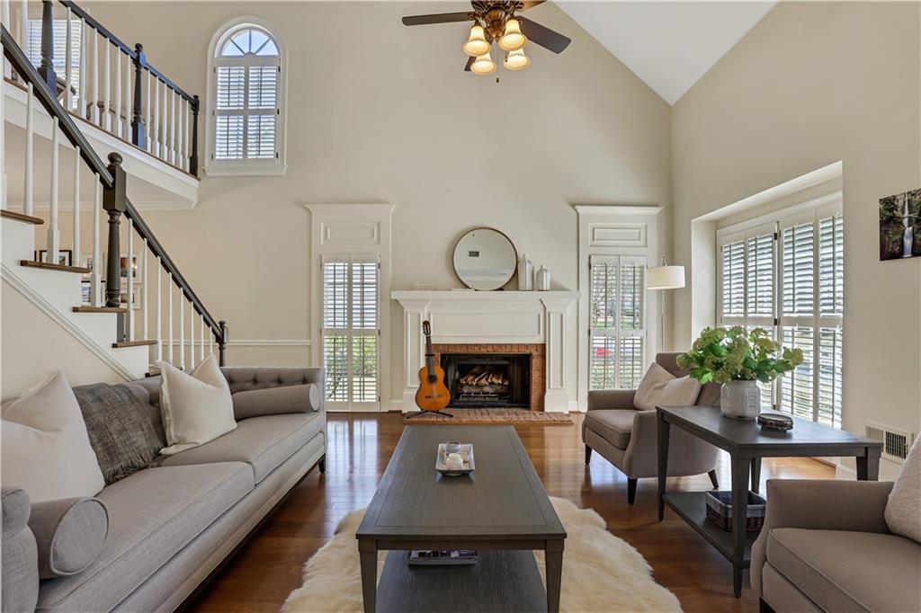 4481 Dobbs Crossing