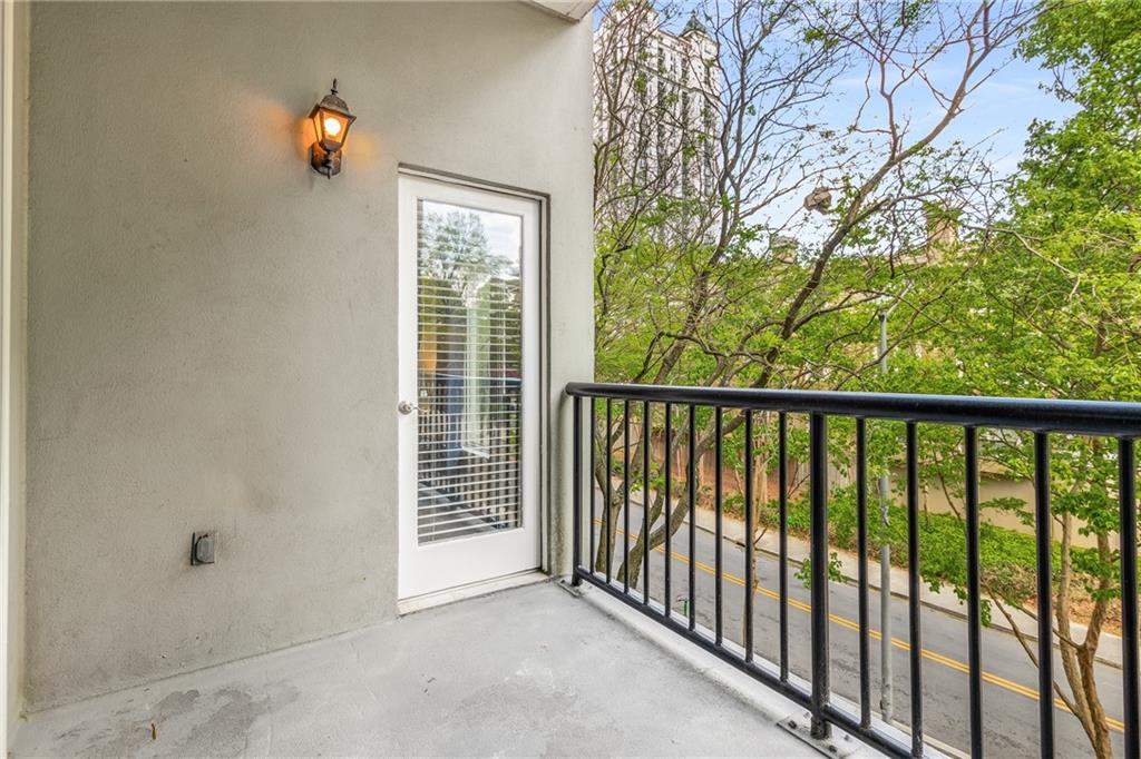 275 13th Street NE Unit 106