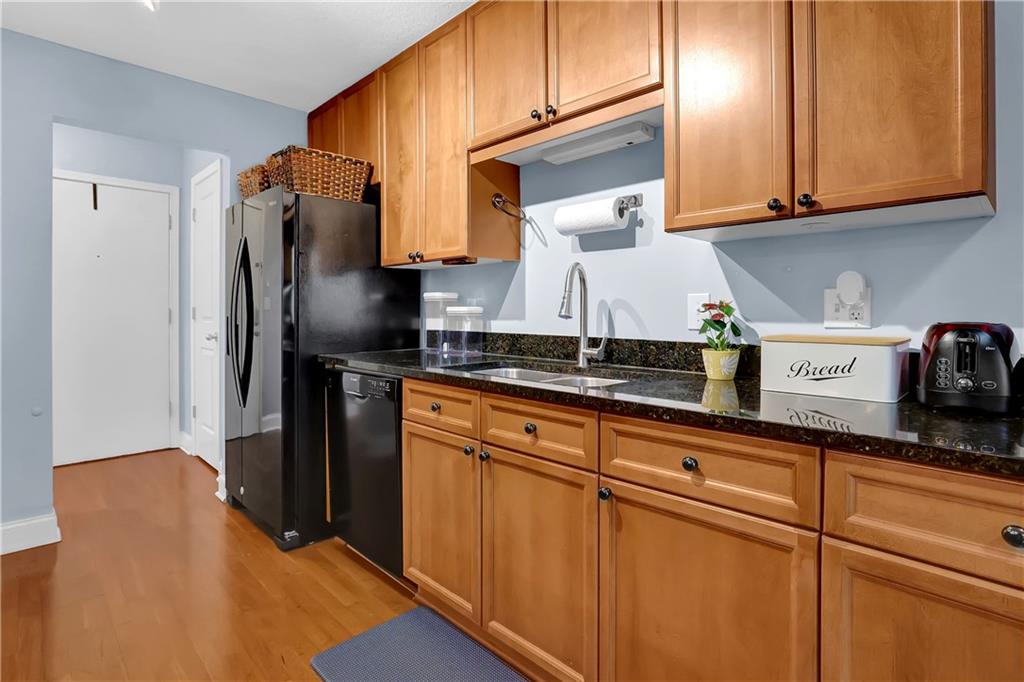 750 Dalrymple Road Unit J2