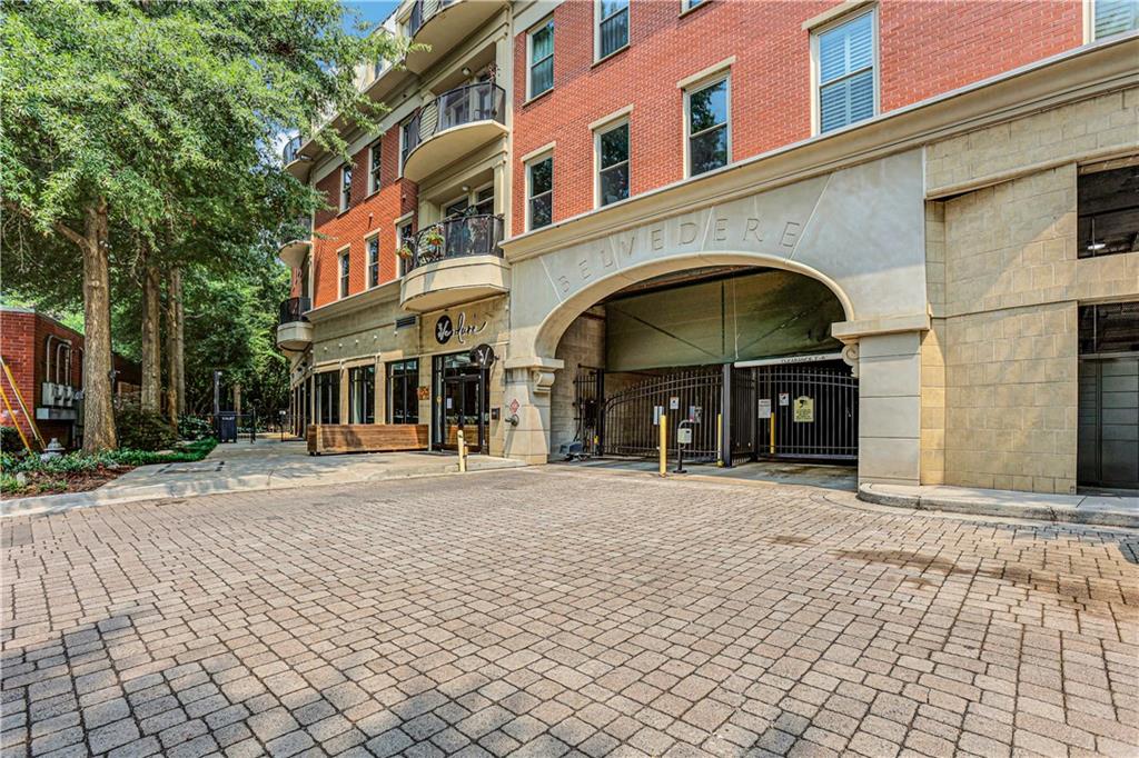 560 Dutch Valley Road NE Unit 406