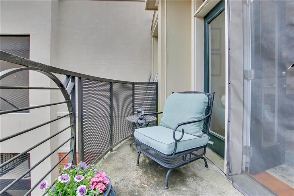 560 Dutch Valley Road NE Unit 406