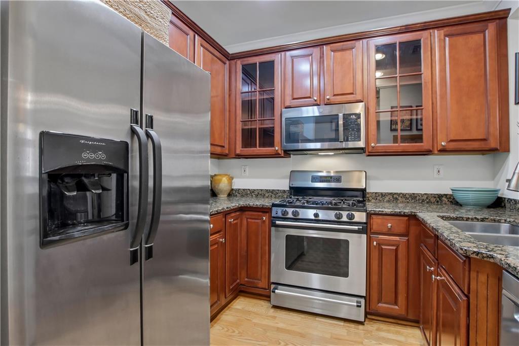 560 Dutch Valley Road NE Unit 406