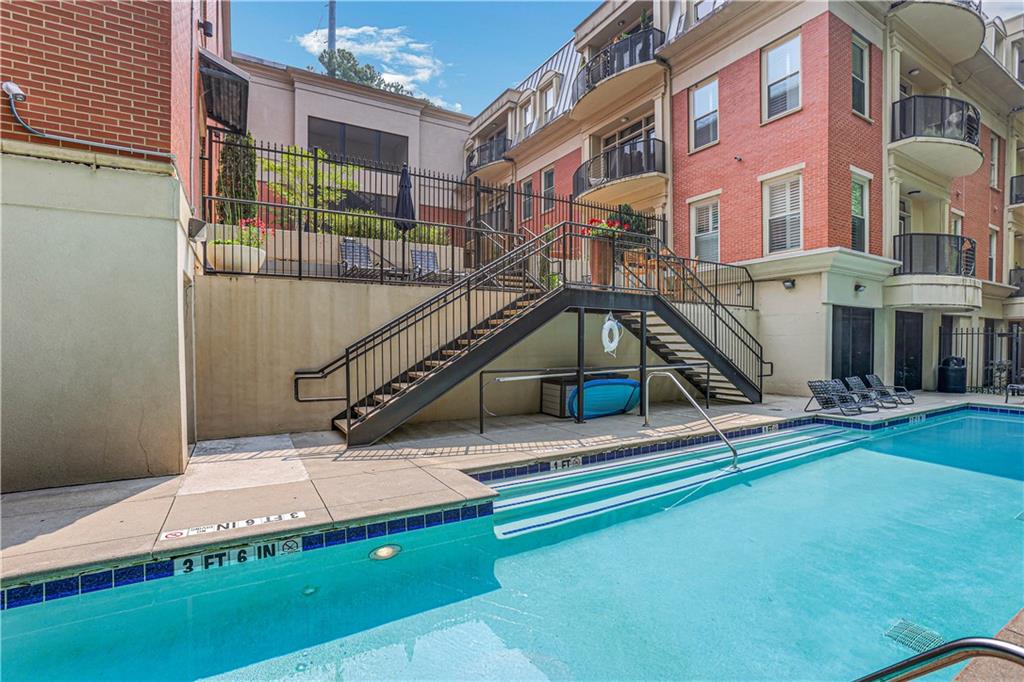 560 Dutch Valley Road NE Unit 406