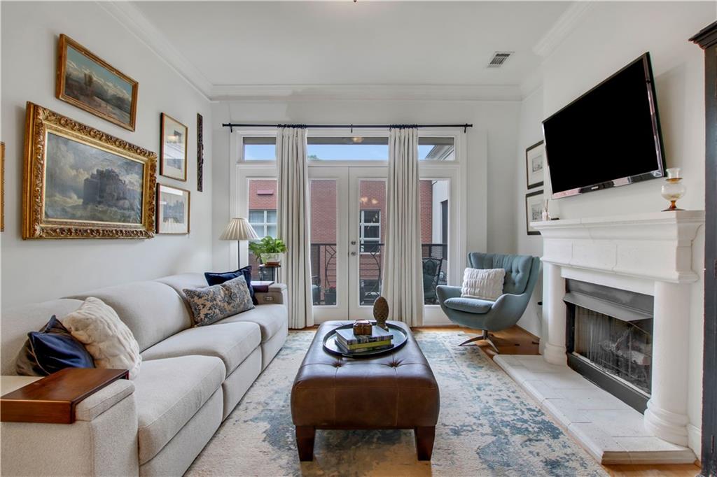 560 Dutch Valley Road NE Unit 406