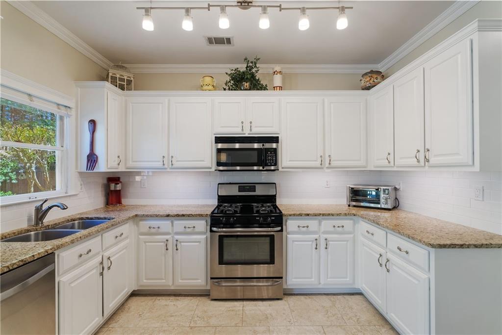 2215 Monroe Drive