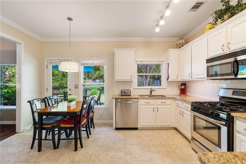 2215 Monroe Drive