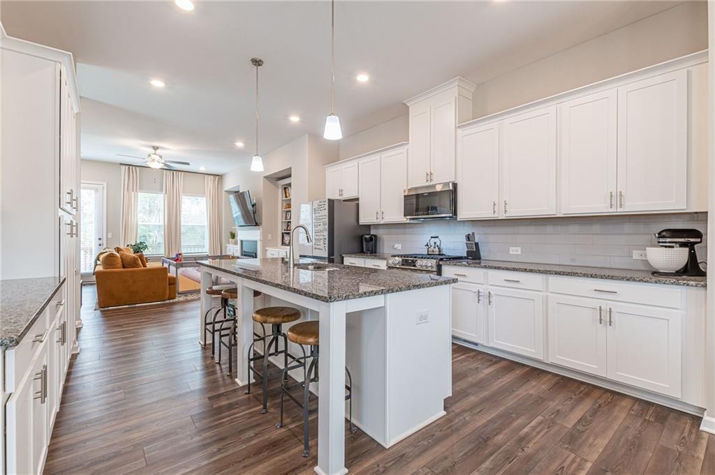 3287 Park Pointe Circle