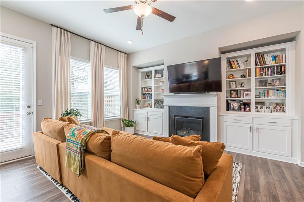 3287 Park Pointe Circle