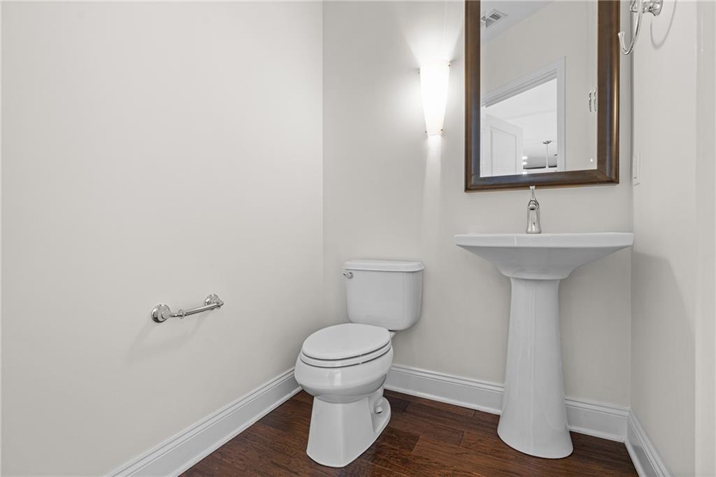 270 17th Street NW Unit 2805
