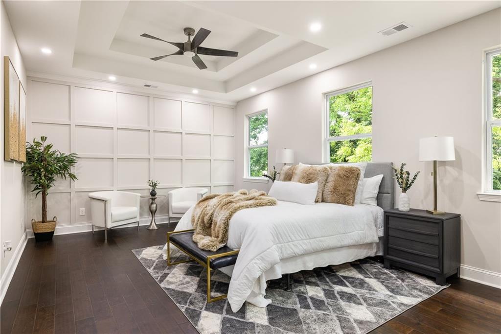 256 1st Street SW