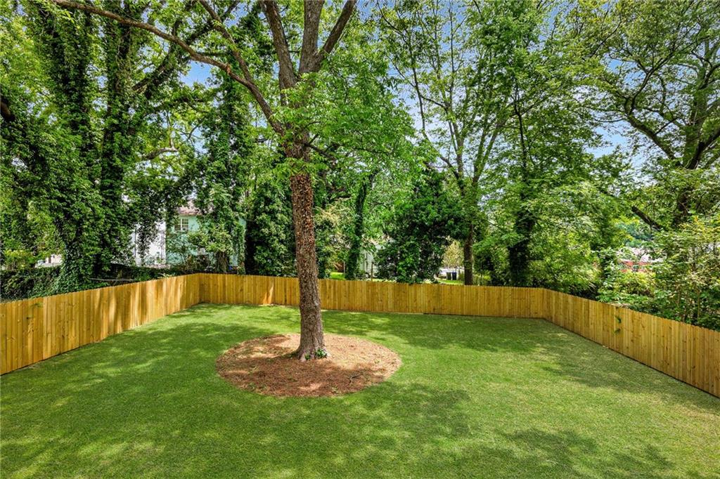 256 1st Street SW