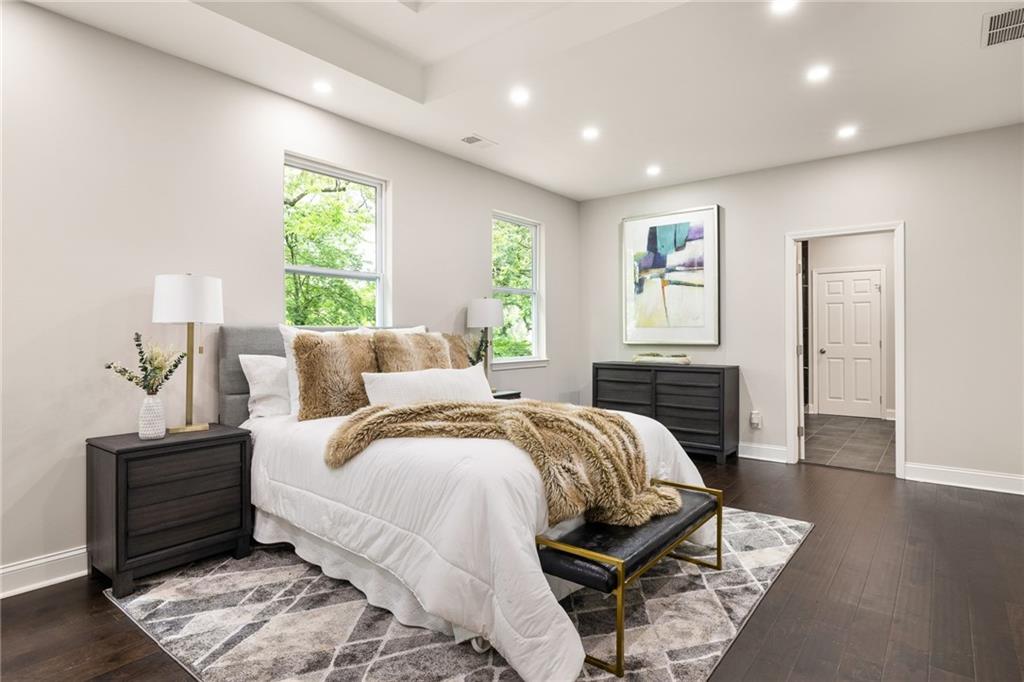 256 1st Street SW