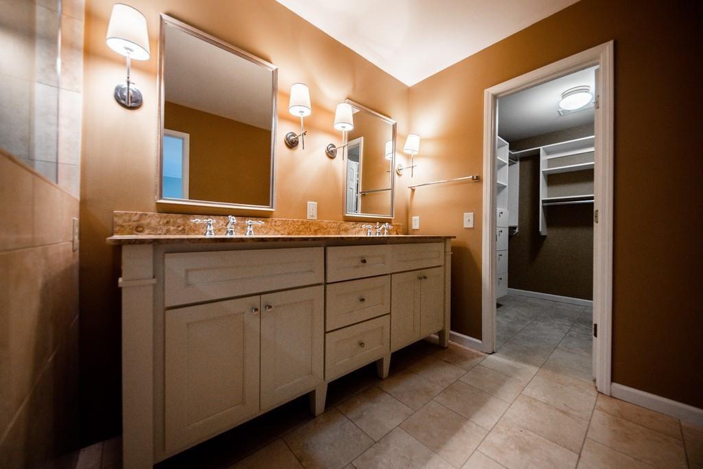 5414 Trentham Court