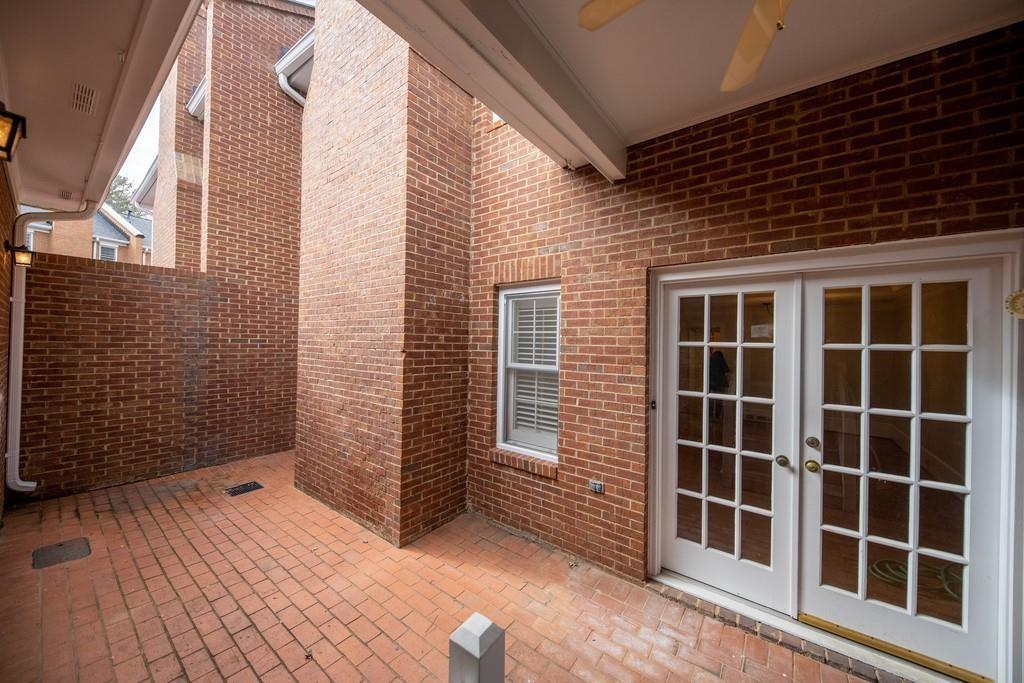 5414 Trentham Court