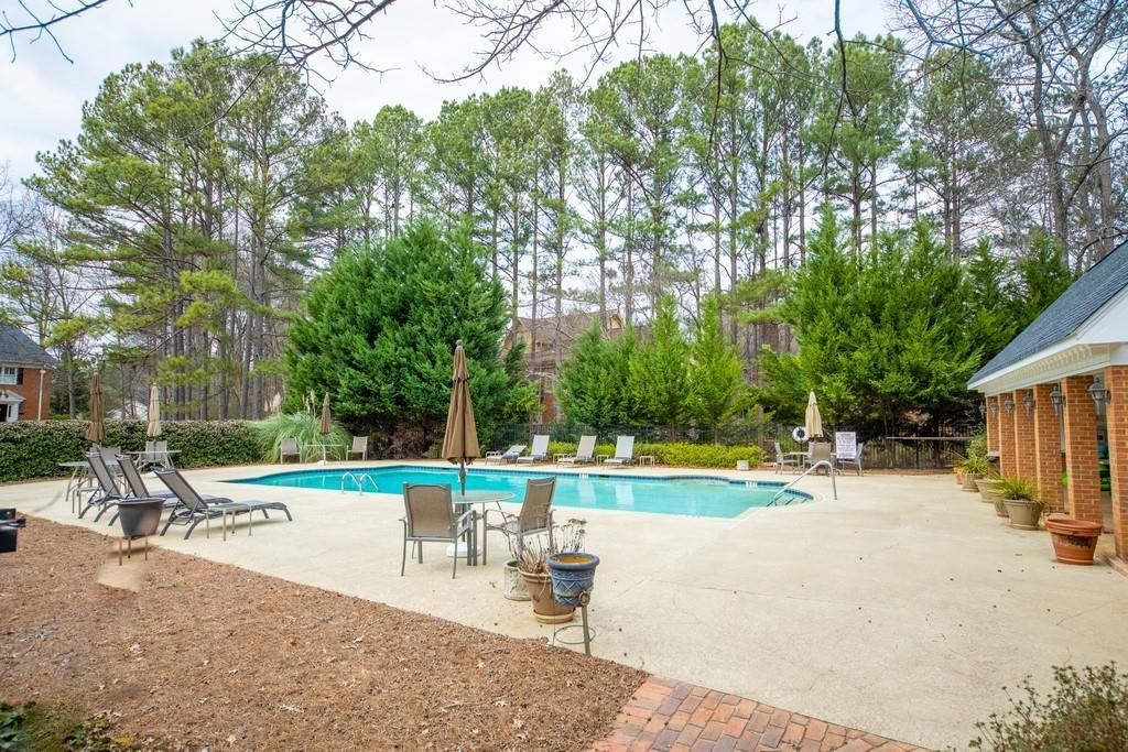 5414 Trentham Court