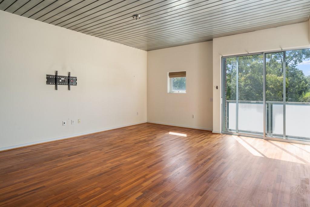 620 Glen Iris Drive NE Unit 519