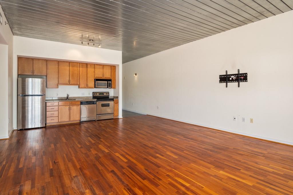 620 Glen Iris Drive NE Unit 519