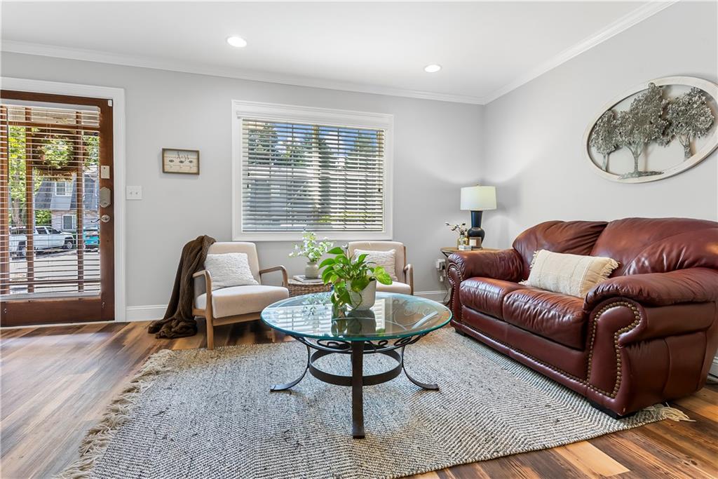 120 Rondak Circle SE