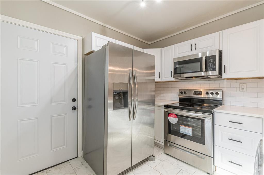 3395 LAKE VALLEY Road NW