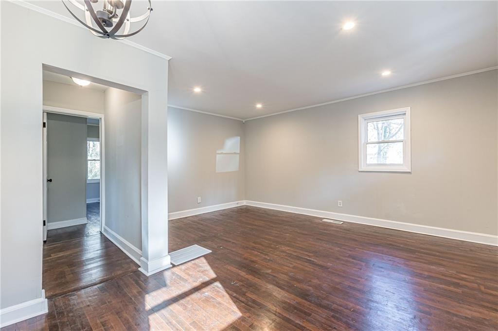 3395 LAKE VALLEY Road NW
