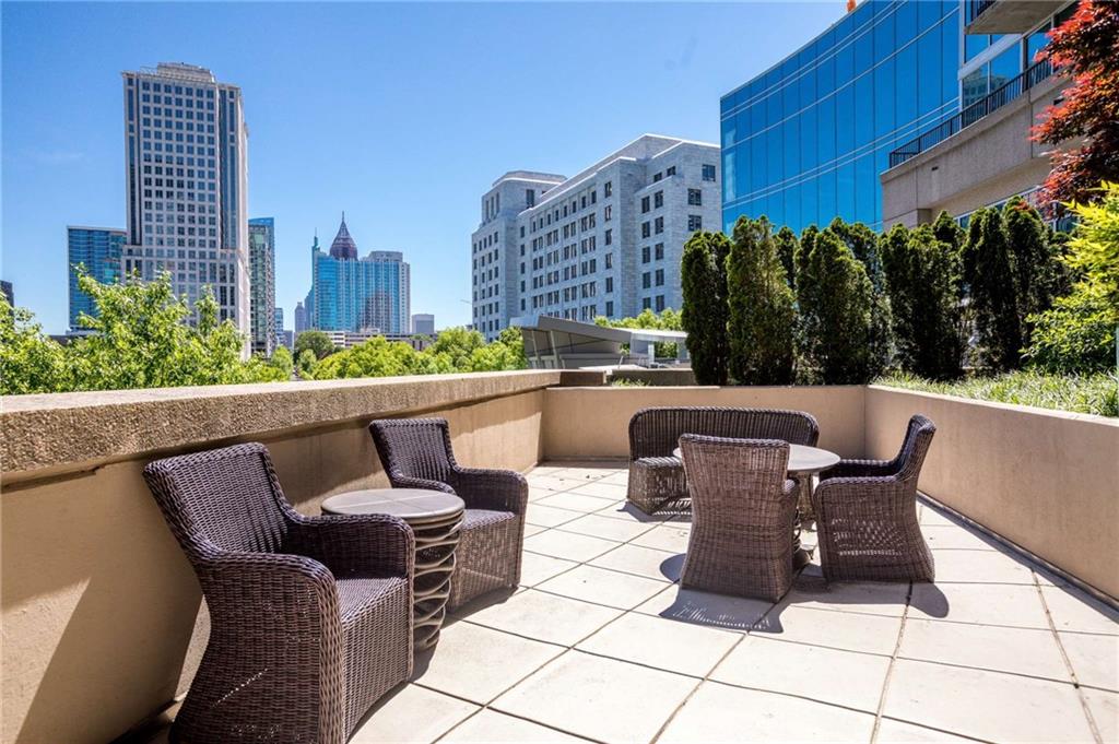 1080 Peachtree Street NE Unit 1807