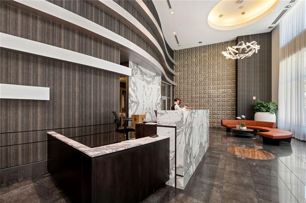 1080 Peachtree Street NE Unit 1807