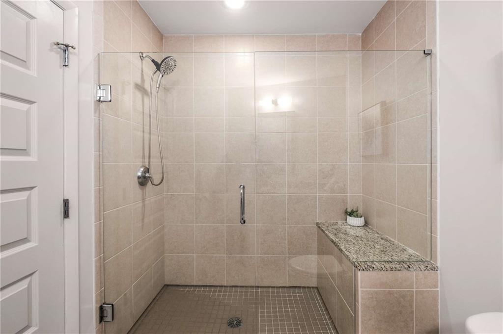 1080 Peachtree Street NE Unit 1807