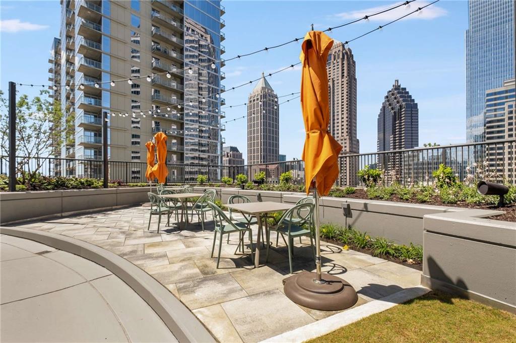 1080 Peachtree Street NE Unit 1807