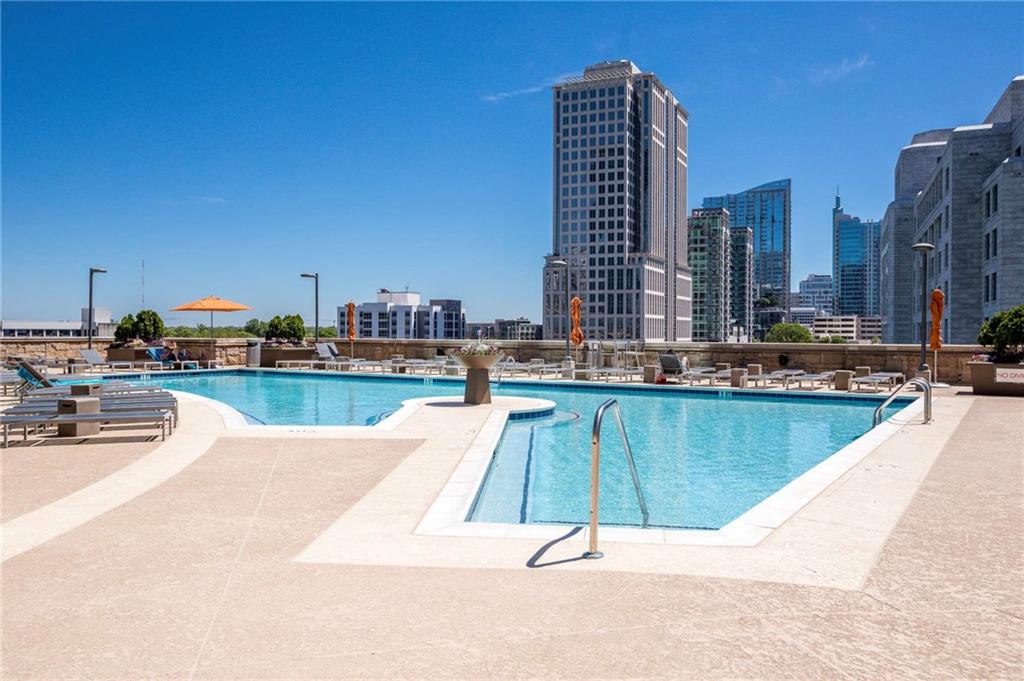 1080 Peachtree Street NE Unit 1807