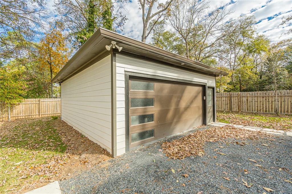 2688 Memorial Drive SE