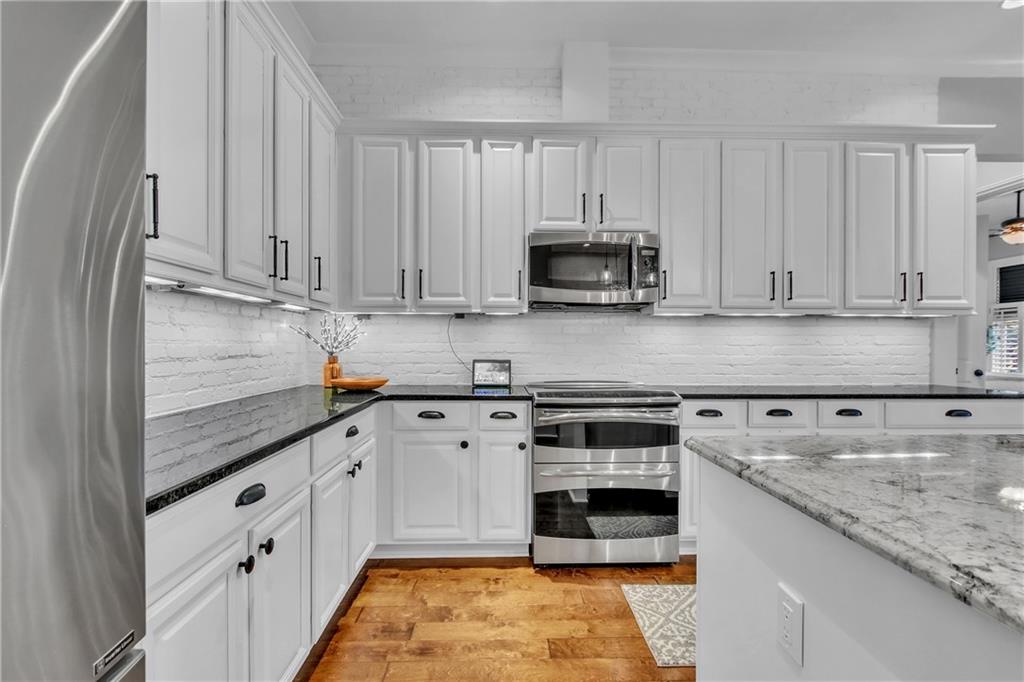 360 Chambers Street Unit 103