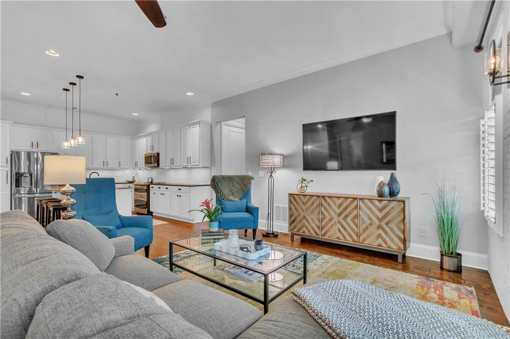 360 Chambers Street Unit 103