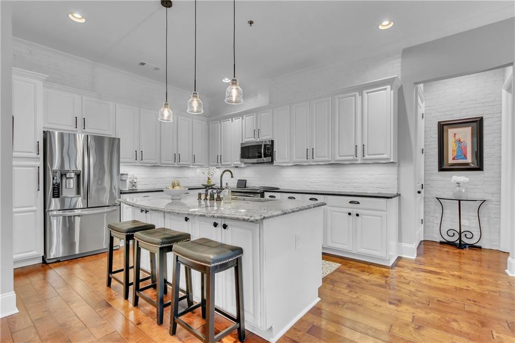 360 Chambers Street Unit 103