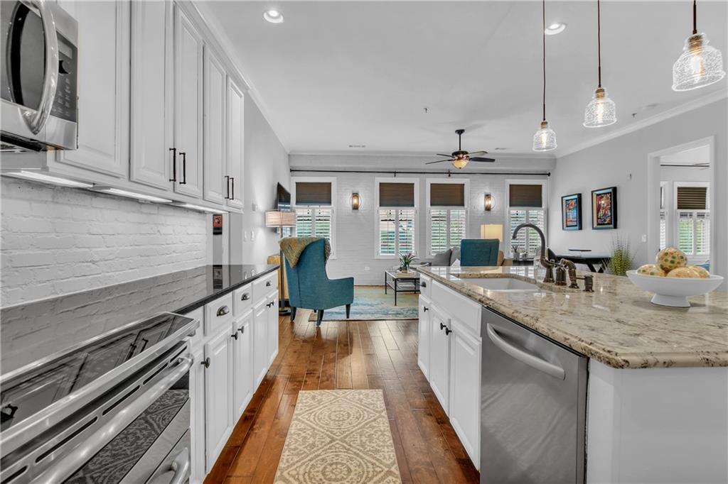 360 Chambers Street Unit 103