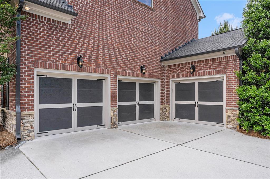 210 Stonewyck Drive