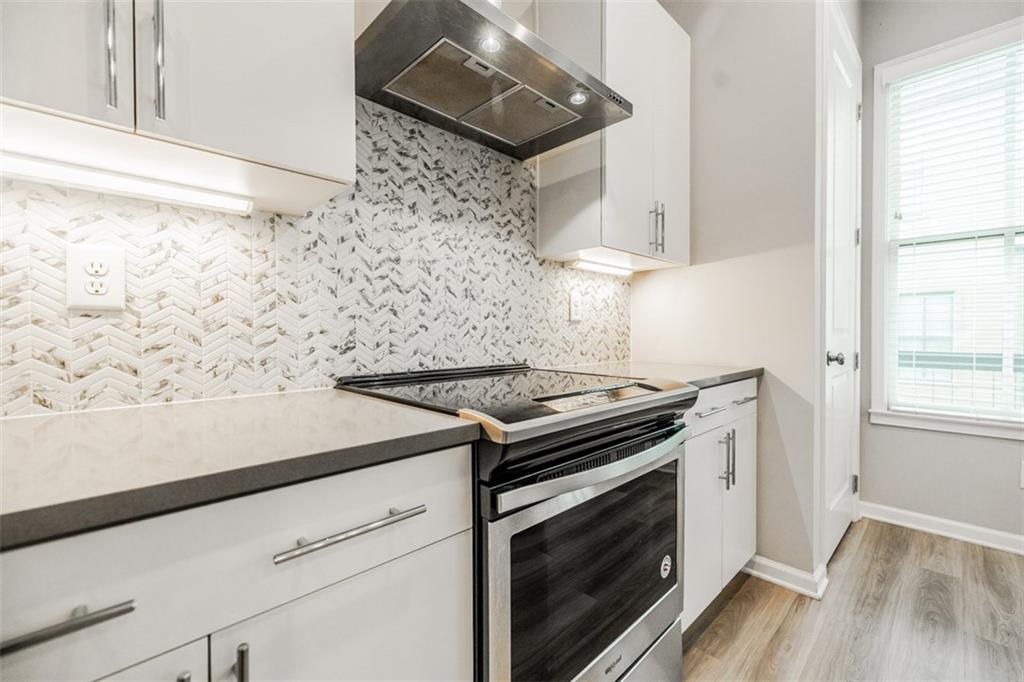 702 Needletail Way